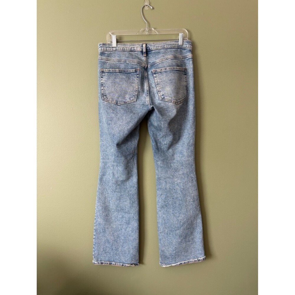 GAP Mid Rise '90s Loose Flare Mid Rise Jeans Light Destroy Sz 28 6R - Picture 10 of 12